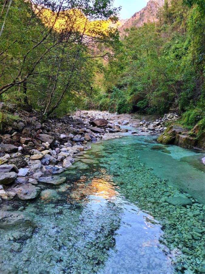 Incantevole Casa Sul Fiume, Relax E Natura Ai Piedi Della Alpi Apuane Massa  Exteriér fotografie